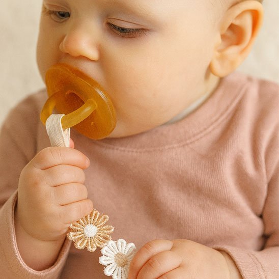 Attache tétine | Pratique et Sécurisée - Promenade bébé