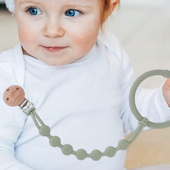 Attache tétine | Sécurisée et Pratique - Promenade bébé