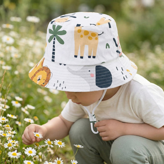 bebe portant chapeau anti UV bebe motif animaux