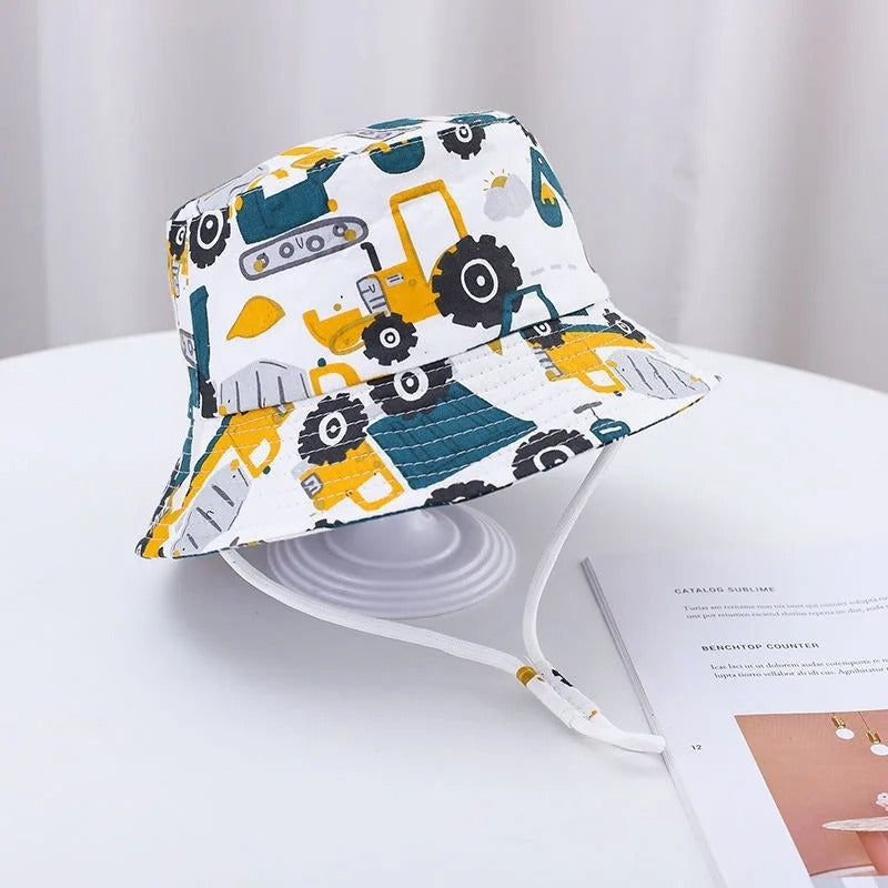 chapeau anti UV bebe motif tracteur